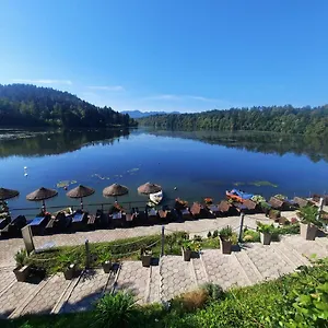 Bed & Breakfast Gostisce Jezero ***